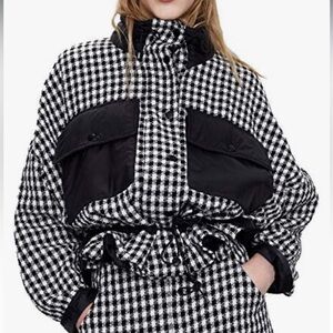 Zara Women Contrasting tweed jacket 2674/400/064